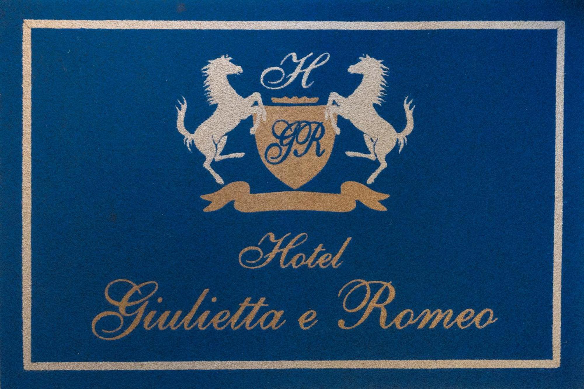 Hotel Giulietta E Romeo Casal Palocco Dış mekan fotoğraf