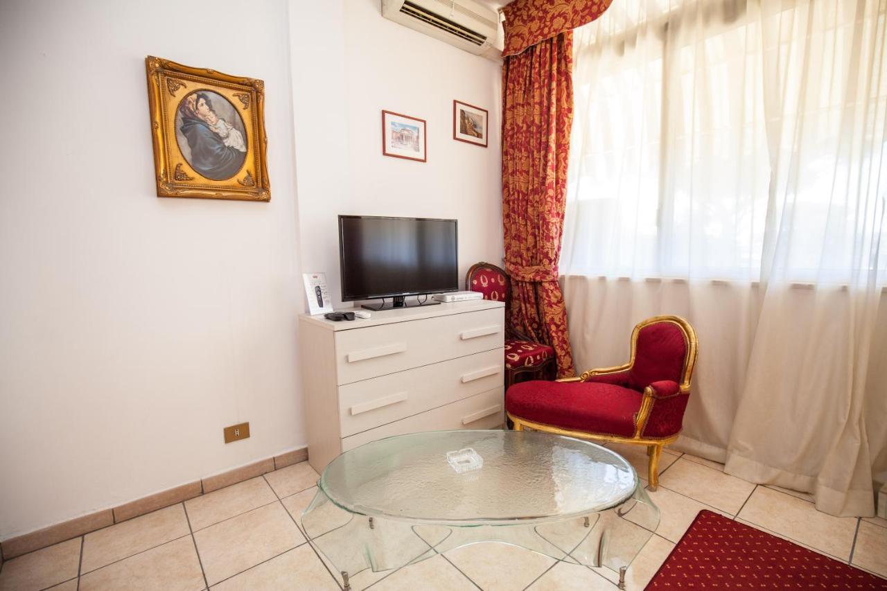 Hotel Giulietta E Romeo Casal Palocco Dış mekan fotoğraf